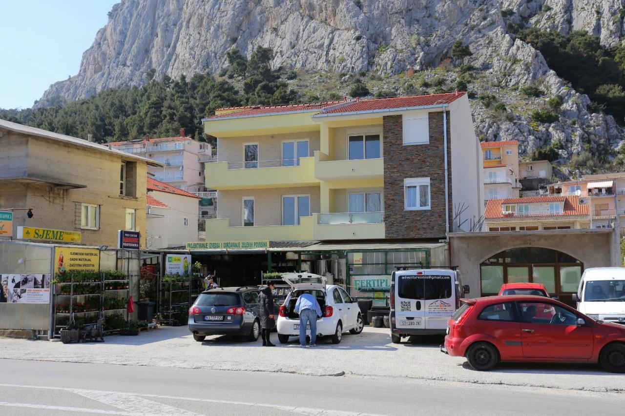 Apartments With A Parking Space Omis - 10362 Zewnętrze zdjęcie